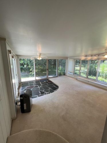 304 Espanola Ave, Kalamazoo MI  49004-1104 exterior