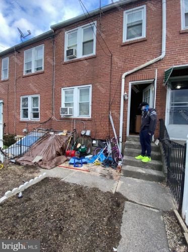 225 Penn St, Pottstown PA 19464-5305 exterior