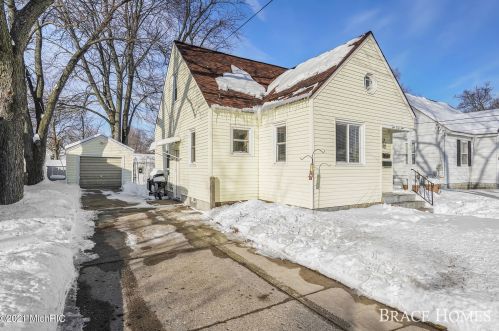 149 Bellevue St, Wyoming, MI