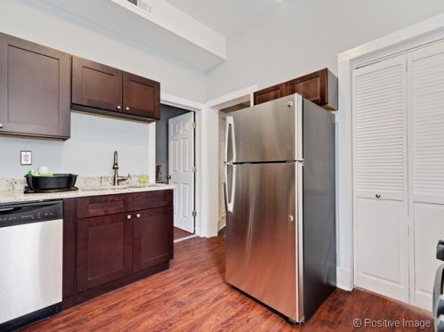 2620 Wilton Ave, Chicago IL 60657-2262 exterior