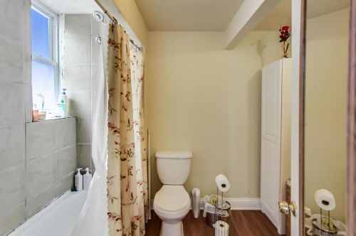 3600 Winchester Ave, Chicago IL 60609-1234 exterior