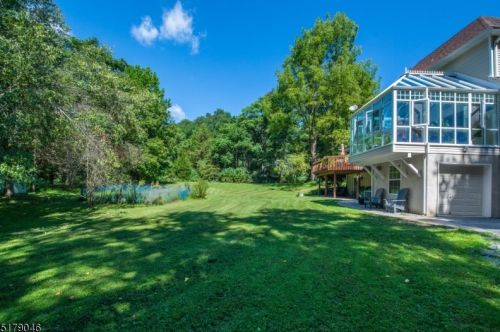 5 Cliffside Way, Andover NJ  07821-5042 exterior