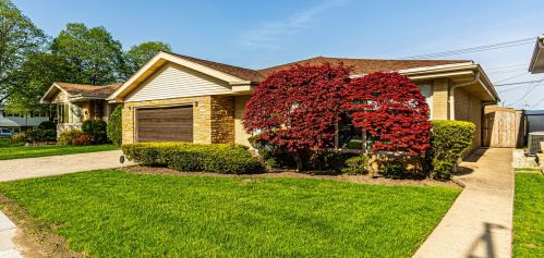 4851 Neva Ave, Chicago, IL 60656-3811