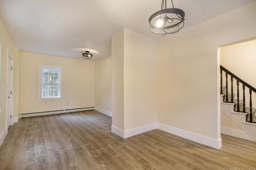 15 Palmer St, Killingly CT 06239-2729 exterior