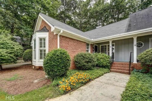 2611 Leeshire Ct, Tucker GA  30084-3023 exterior