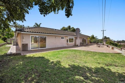 933 Verona Dr, Fullerton CA 92835-3340 exterior