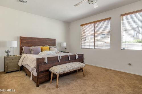 4322 Aracely Dr, Phoenix AZ  85087-5998 exterior