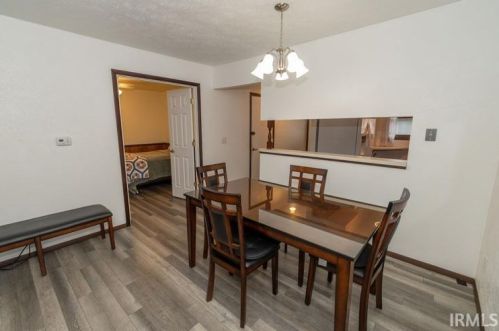 1218 Berkley Cir, Mishawaka IN 46544-4802 exterior