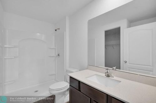 350 Bayview Ter, Fort Pierce FL 34983-2113 exterior