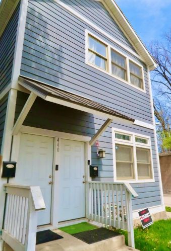 440 44th St, Chicago, IL 60609-3404