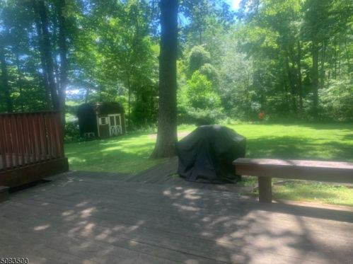 5 Budd Lk Hts Rd, Mount Olive NJ 07828-1102 exterior