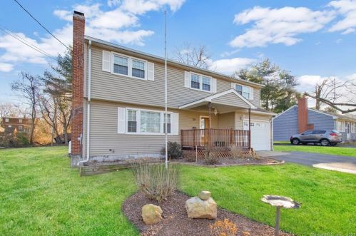 20 High Ridge Rd, Ellington, CT 06029-4239