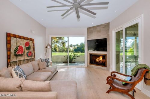 5743 25th Pl, Phoenix AZ  85016-2804 exterior