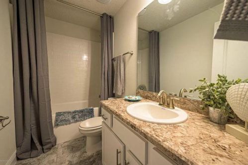 5957 Baylor Ave, Fort Pierce FL 34986-3635 exterior