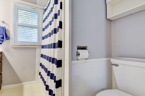 551 116, Milwaukee WI 53226-3610 exterior