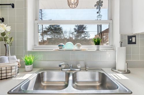 6438 Lawnside Dr, Saint Louis MO 63123-3309 exterior