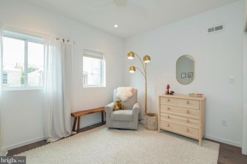 2030 Fletcher St, Philadelphia PA 19125-1539 exterior