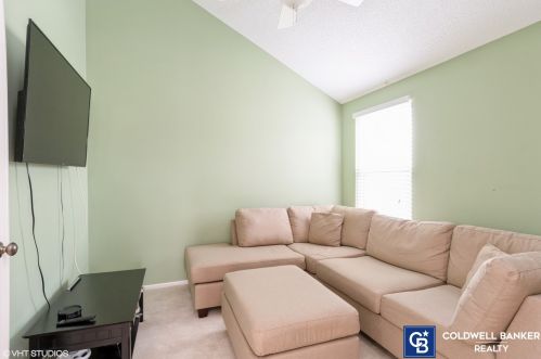 1928 Appaloosa Dr, Naperville IL 60565-6714 exterior