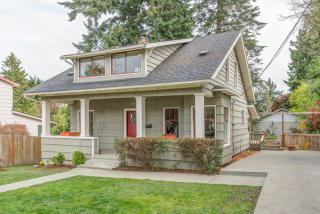 4626 50th Ave, Seattle WA  98116-4325 exterior