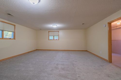 3470 Polonaise Dr, Meskegon MI 49442-1775 exterior