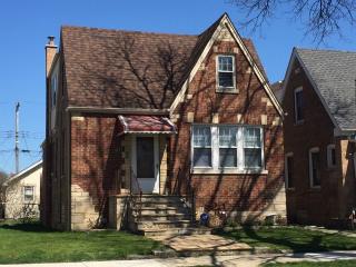 5634 Cullom Ave, Chicago IL  60634-1818 exterior