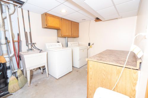 5805 111, Milwaukee WI 53214-2357 exterior