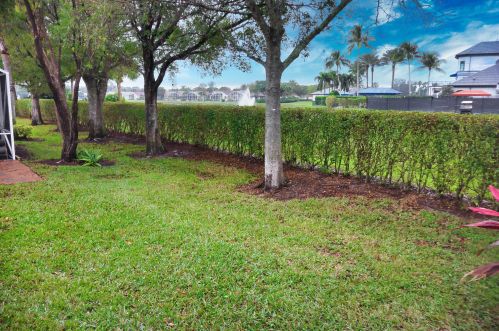 8239 Marsala Way, Boynton Beach FL 33472-8120 exterior