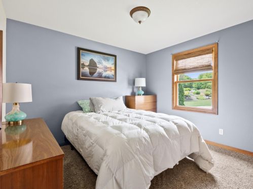 4709 Veranda Ct, Manitowoc WI 54220-8358 exterior