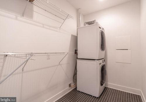 1348 Mascher St, Philadelphia PA 19122-3212 exterior