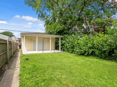 7650 Bishop St, Chicago IL 60620-4127 exterior