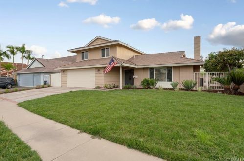 1742 Lance Dr, Tustin CA  92780-5233 exterior