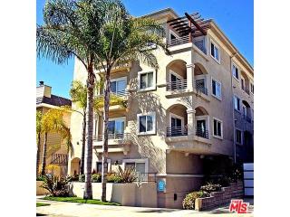 11923 Darlington Ave, Los Angeles CA  90049-5669 exterior