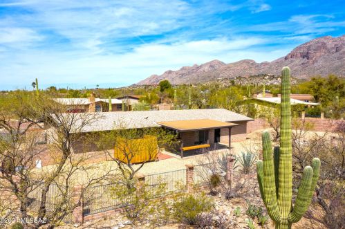 6472 Burro Creek Pl, Tucson AZ  85718-2302 exterior