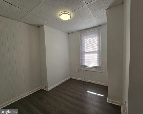 2602 Marshall St, Philadelphia PA 19148-4612 exterior