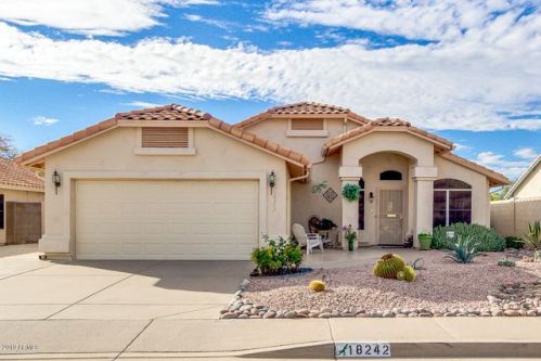 18242 12th Pl, Phoenix, AZ 85022-1211