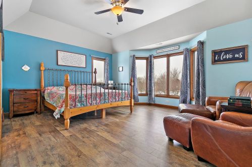 2309 Timberline Trl, Bull Valley IL 60098 exterior