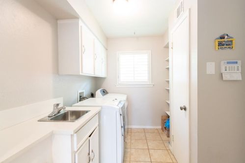 14140 Edgecrest Dr, Dallas TX 75254-2803 exterior