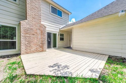 18909 Walden Frst Dr, Humble TX 77346-6008 exterior