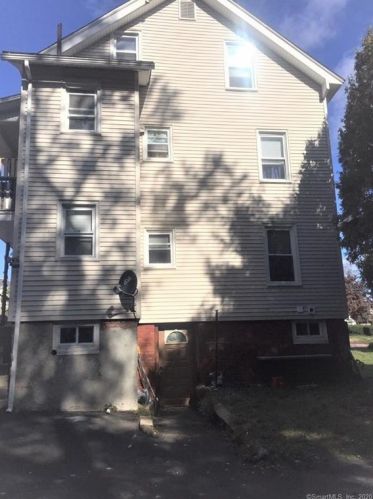 15 Jubilee St, New Britain, CT 06051-2405