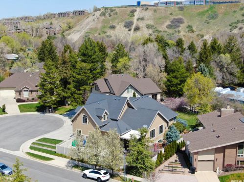 2161 Lorita Way, Sandy UT 84093-6514 exterior