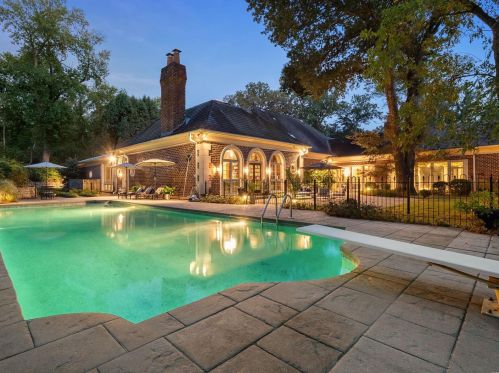 14 Overhills Dr, Saint Louis MO 63124-1532 exterior