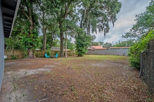 1806 Comanche Ave, Tampa FL  33610-8224 exterior