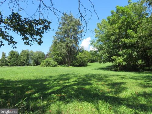 217 Old State Rd, Limerick, PA 19468-3116