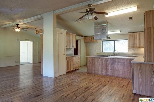 1740 Knl Schwope Rd, Spring Branch TX 78070-6213 exterior