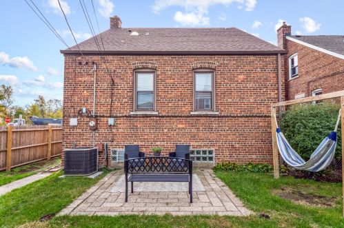 3850 112 St, Chicago IL 60617-7026 exterior