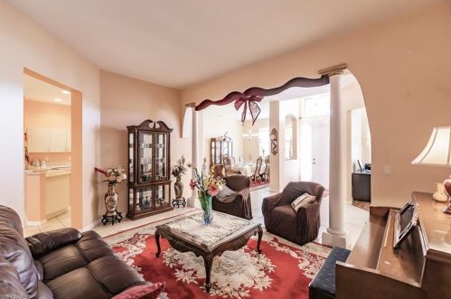 3985 60 Ave, Naples FL 34120-2663 exterior