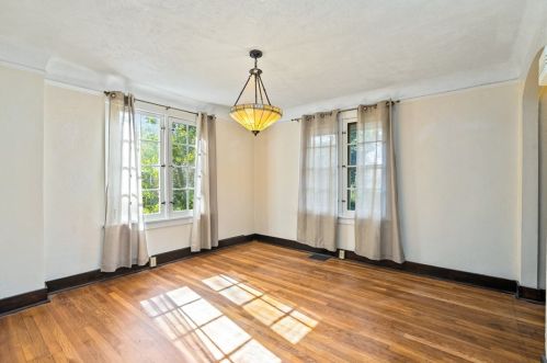 1986 Chalfant St, Pittsburgh PA 15221-1202 exterior