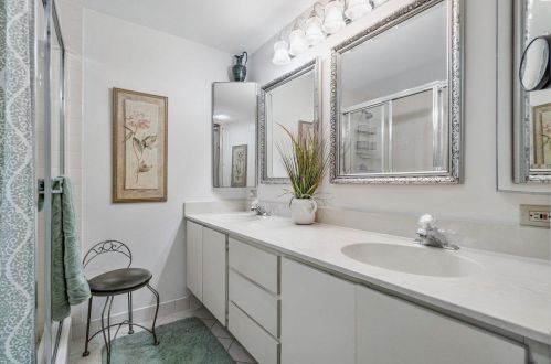 323 Live Oak Ln, Boynton Beach FL 33436-7116 exterior