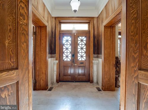 1717 15th St, Washington DC  20002-1846 exterior