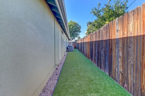 2940 Arlington Ave, Fullerton CA 92835-1923 exterior